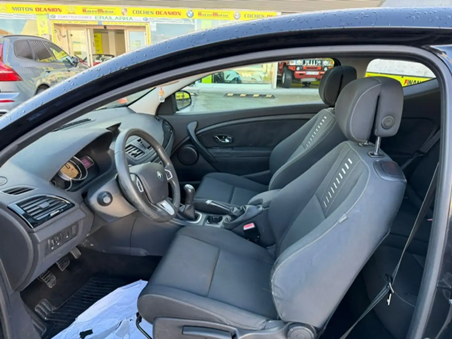 Renault Megane Coupé 1.5dCi SL Color Edition 90 Schwarz - 2