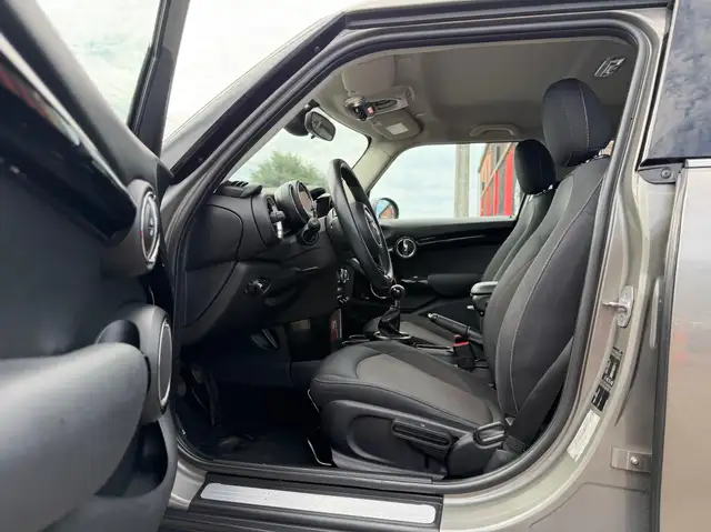 Mini One view 7