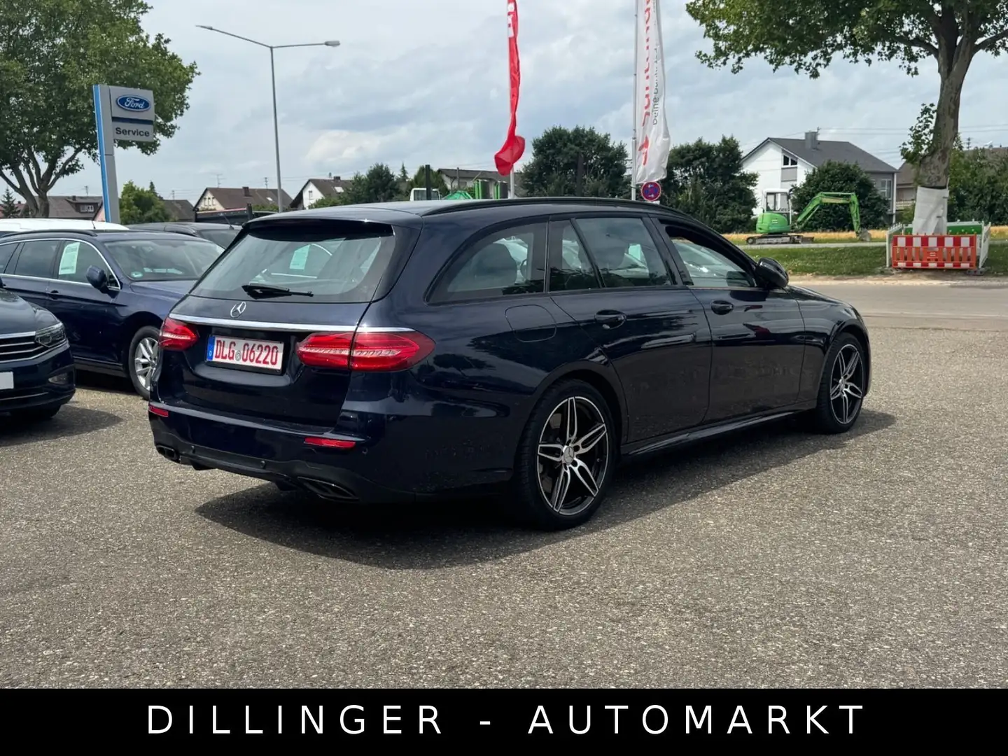Mercedes-Benz E 43 AMG E43 AMG 4Matic Panorama Distro Burmester AHK LED Blue - 2