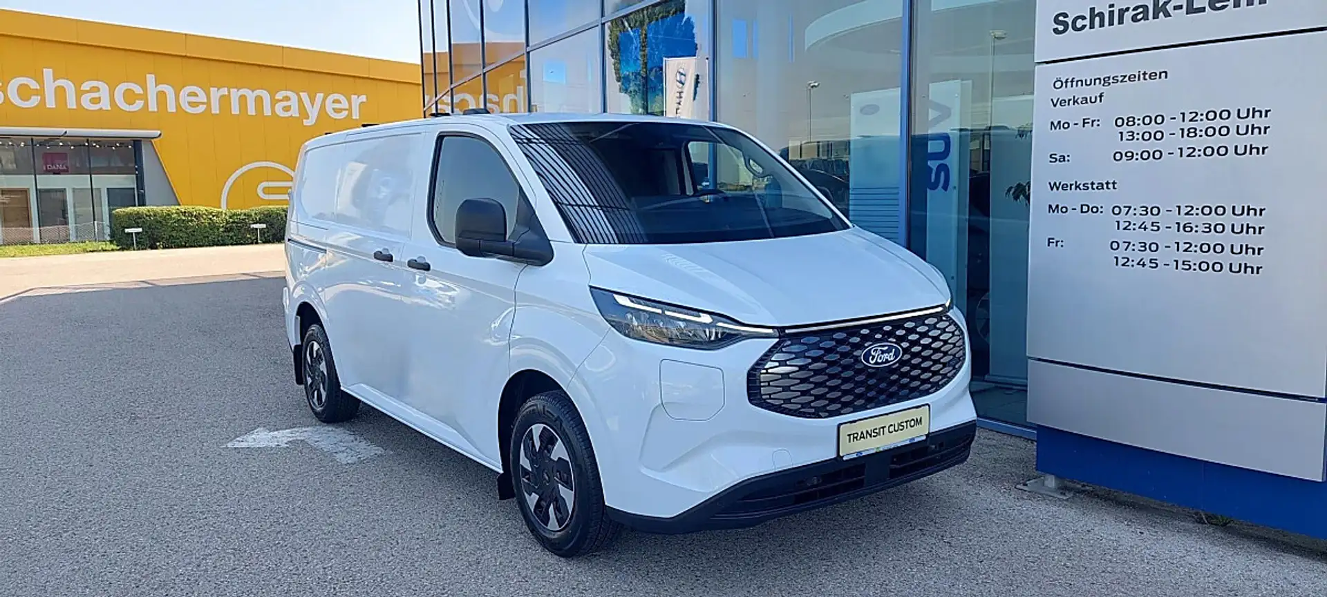Ford Transit Custom VAN 320L1 TRND BEV 218PS A1 RWD Weiß - 1