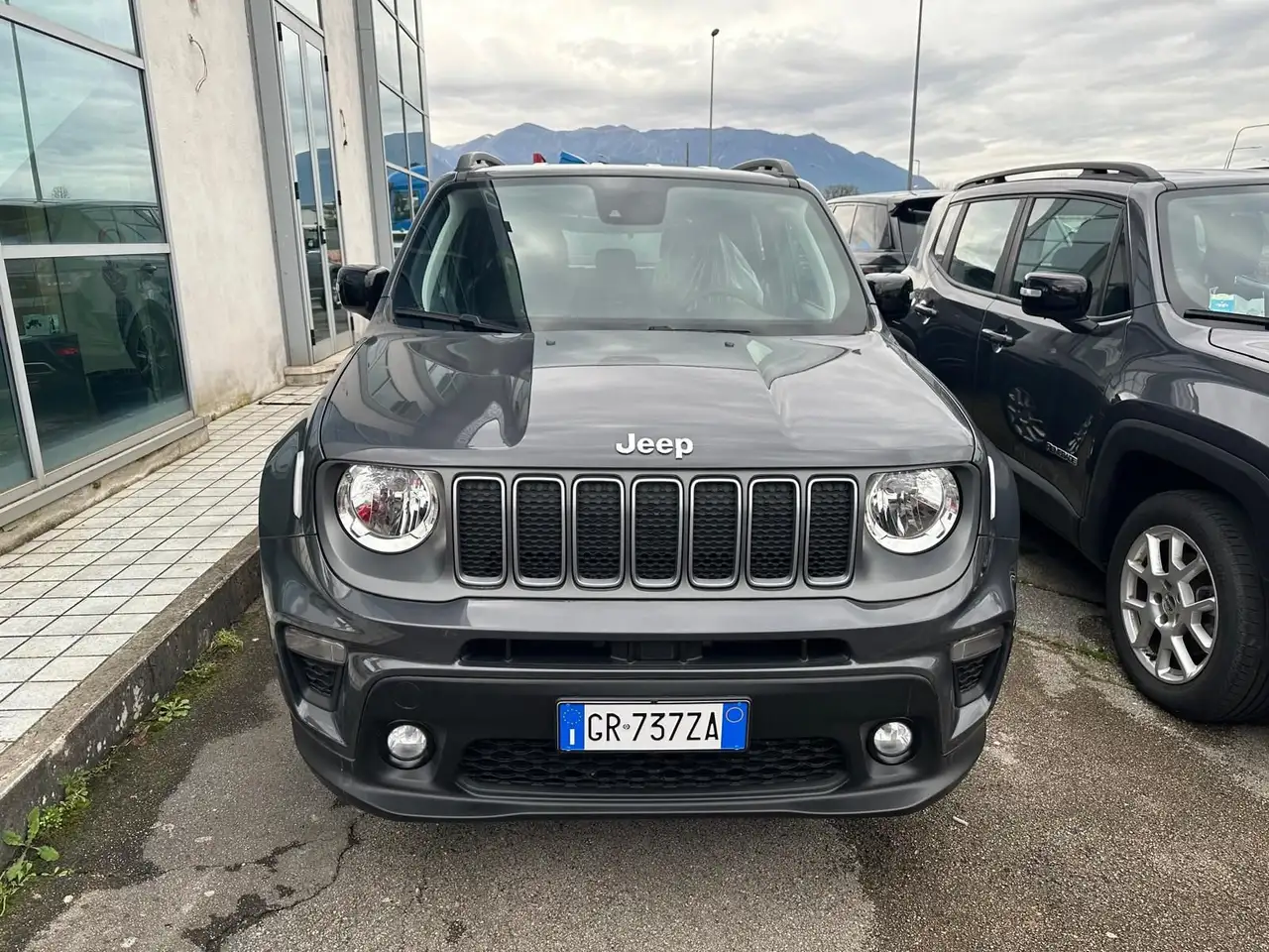 Jeep Renegade 2019 1.5 turbo t4 mhev Limited 2wd 130cv dct 14