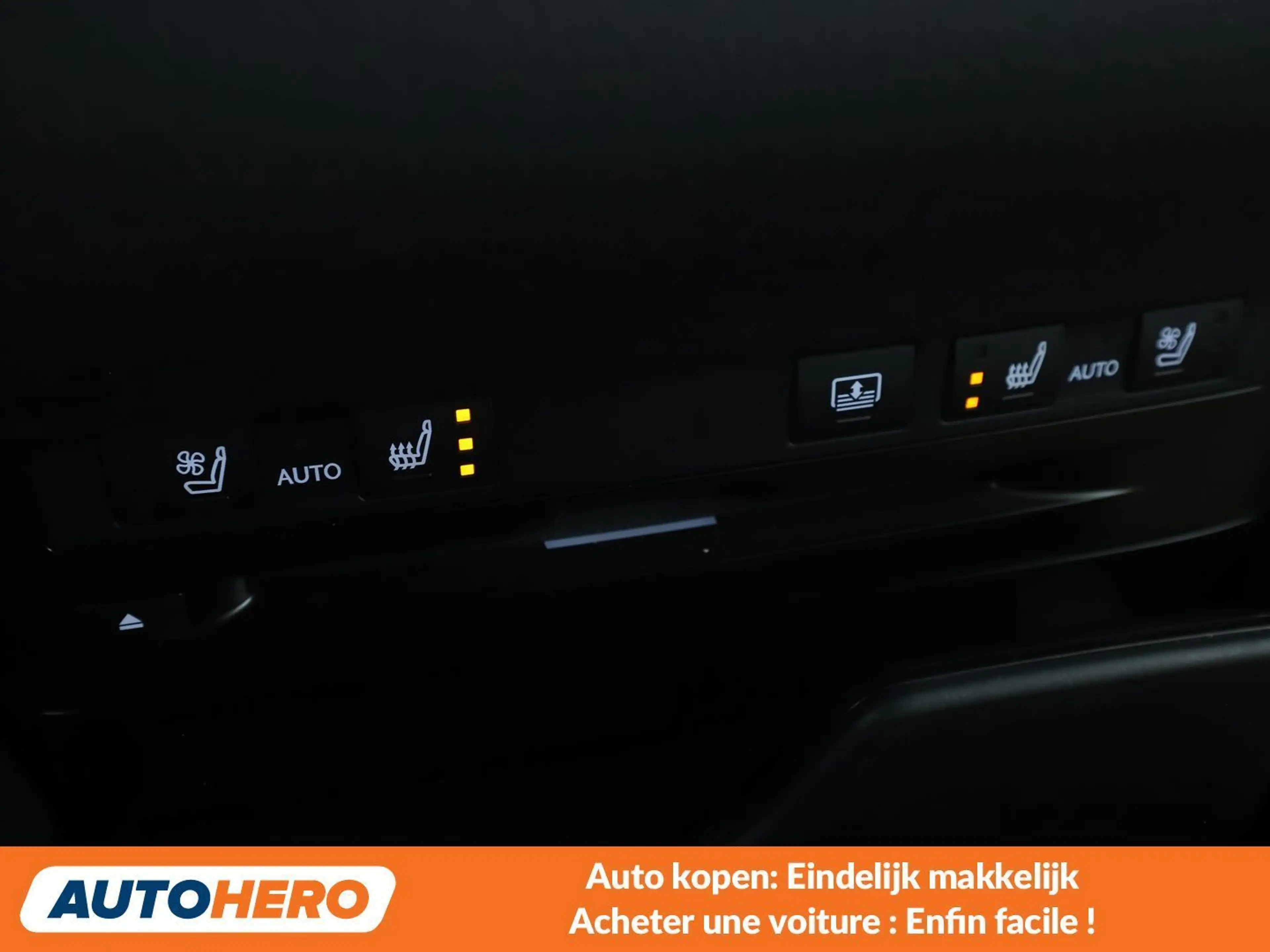 Lexus ES 300 ES 300h — photo 13