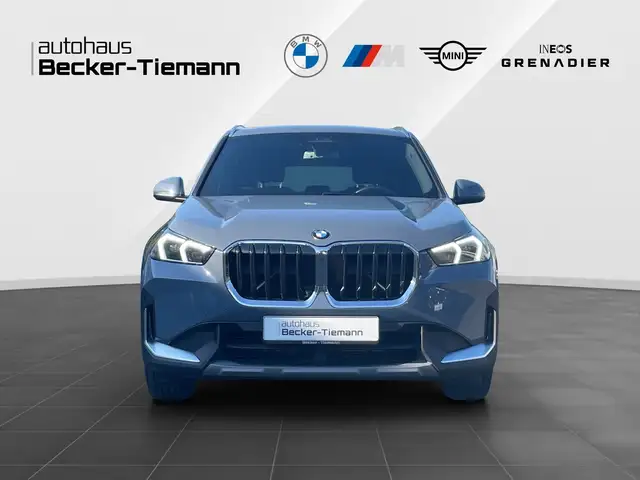 BMW X1 view 2