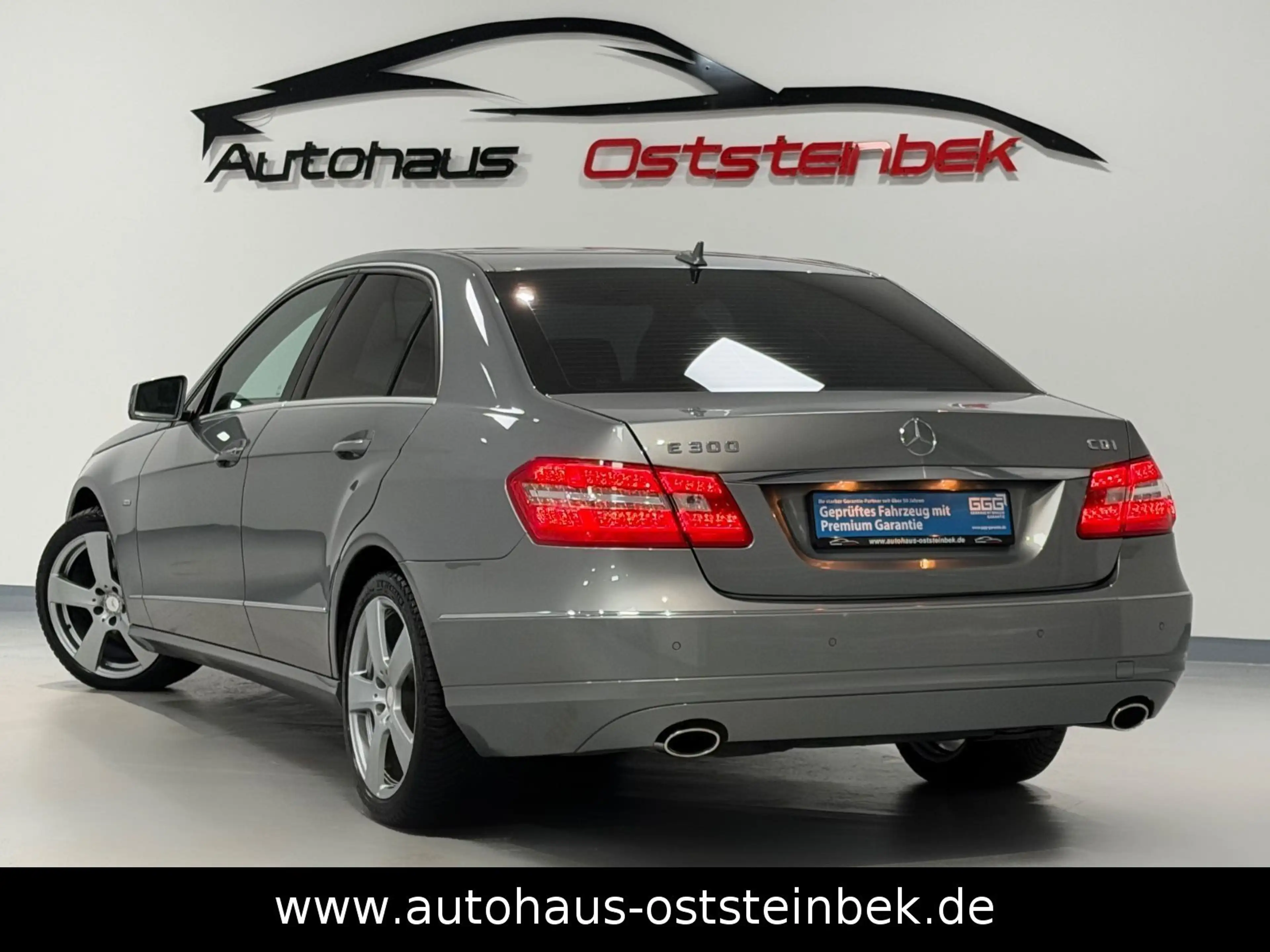 Mercedes-Benz E 300 CDI BLUEEFFICIENCY/BI-XEN/NAVI/SHZ/PDC/ — photo 3