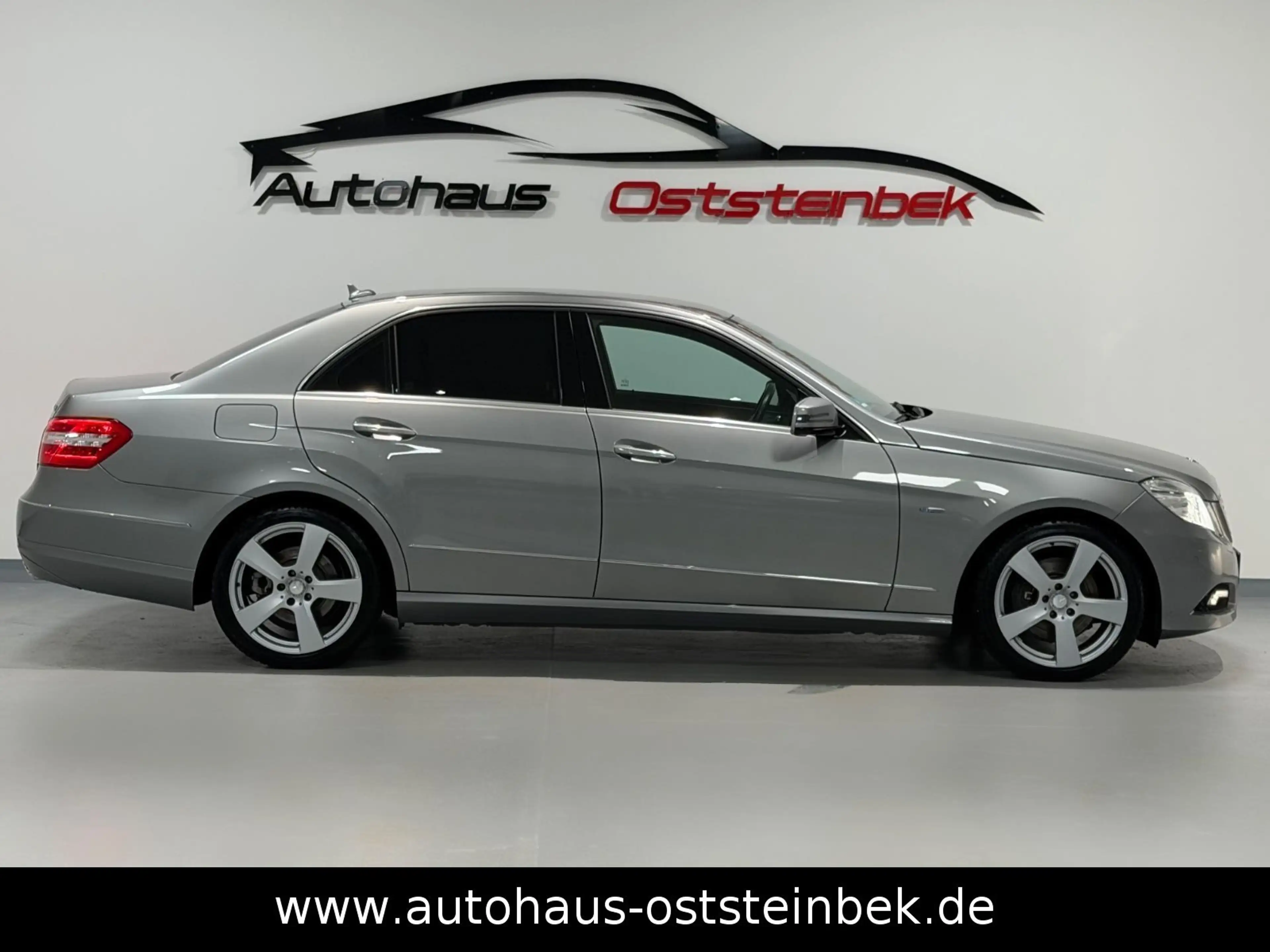 Mercedes-Benz E 300 CDI BLUEEFFICIENCY/BI-XEN/NAVI/SHZ/PDC/ — photo 7
