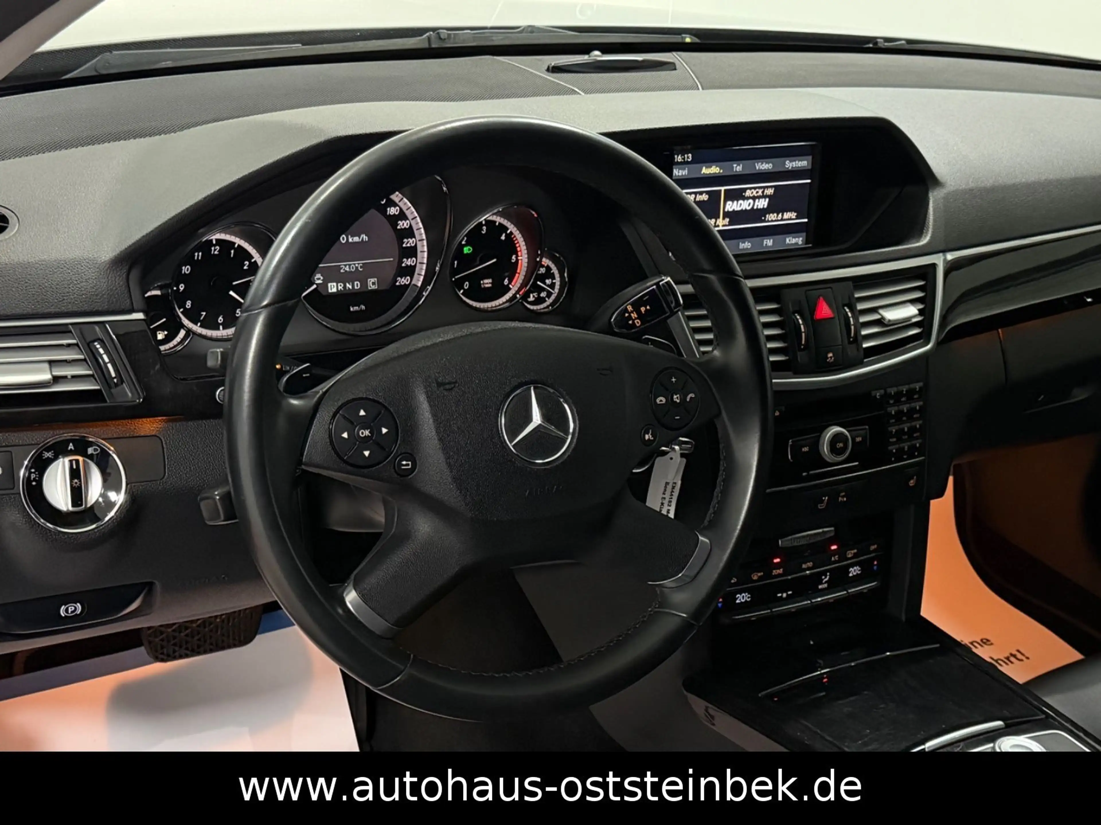 Mercedes-Benz E 300 CDI BLUEEFFICIENCY/BI-XEN/NAVI/SHZ/PDC/ — photo 10