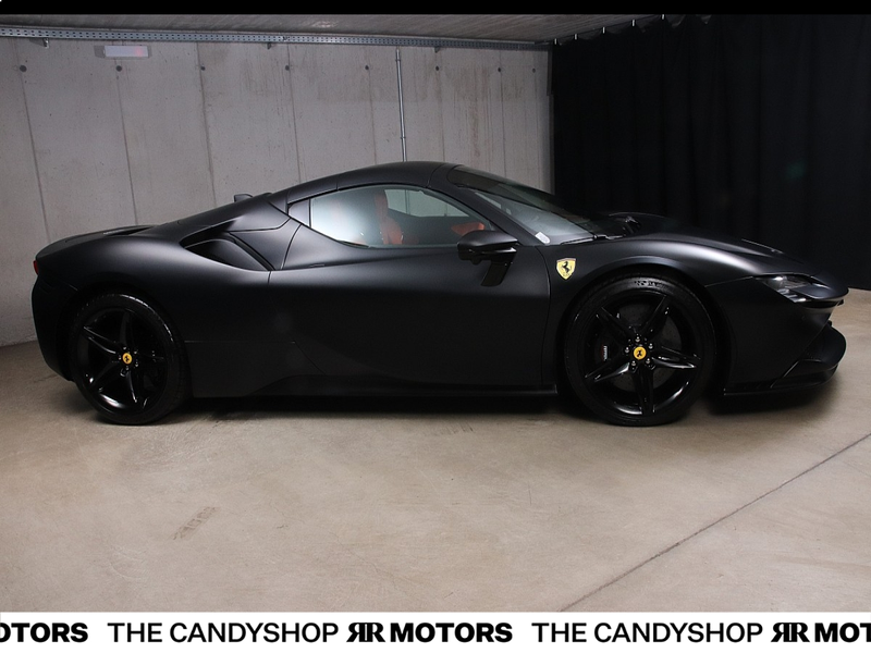 Ferrari SF90 Spider *NEUWAGEN*Nero_Opaco*mega_spec* — photo 6