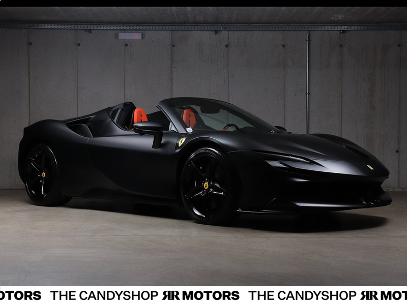 Ferrari SF90 Spider *NEUWAGEN*Nero_Opaco*mega_spec*