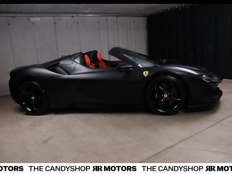 Ferrari SF90 Spider *NEUWAGEN*Nero_Opaco*mega_spec* — photo 3