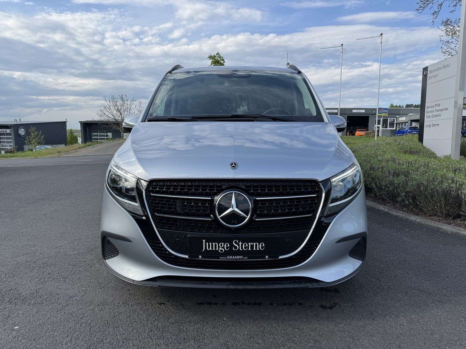 Mercedes-Benz V 250