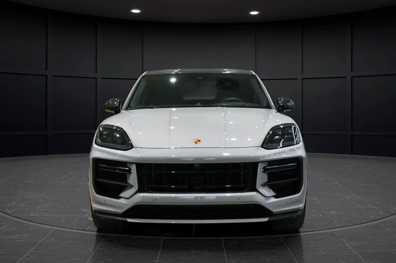 Porsche Cayenne снимка Porsche Cayenne
