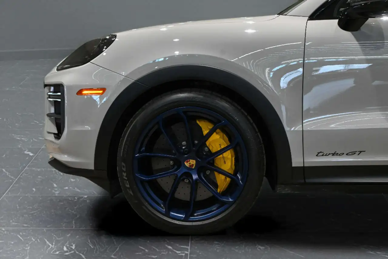 Porsche Cayenne снимка Porsche Cayenne