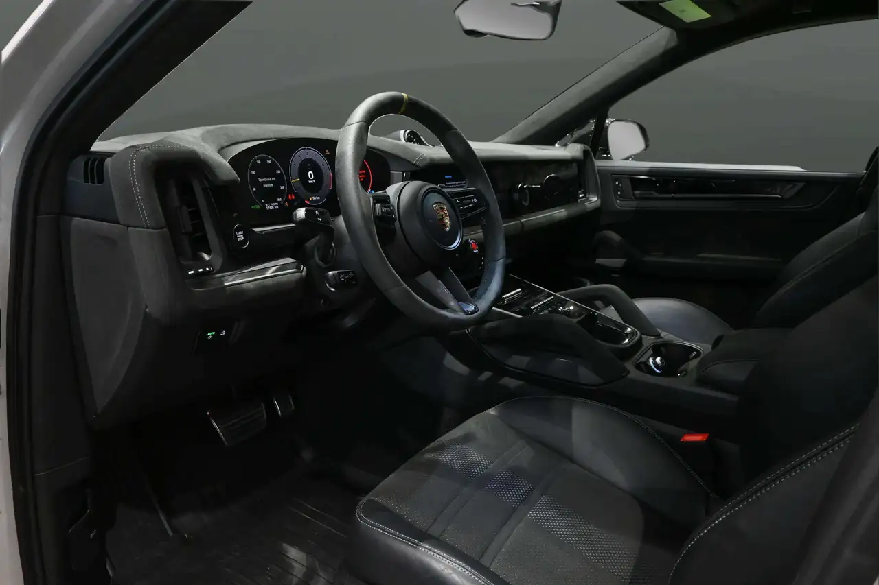Porsche Cayenne снимка Porsche Cayenne