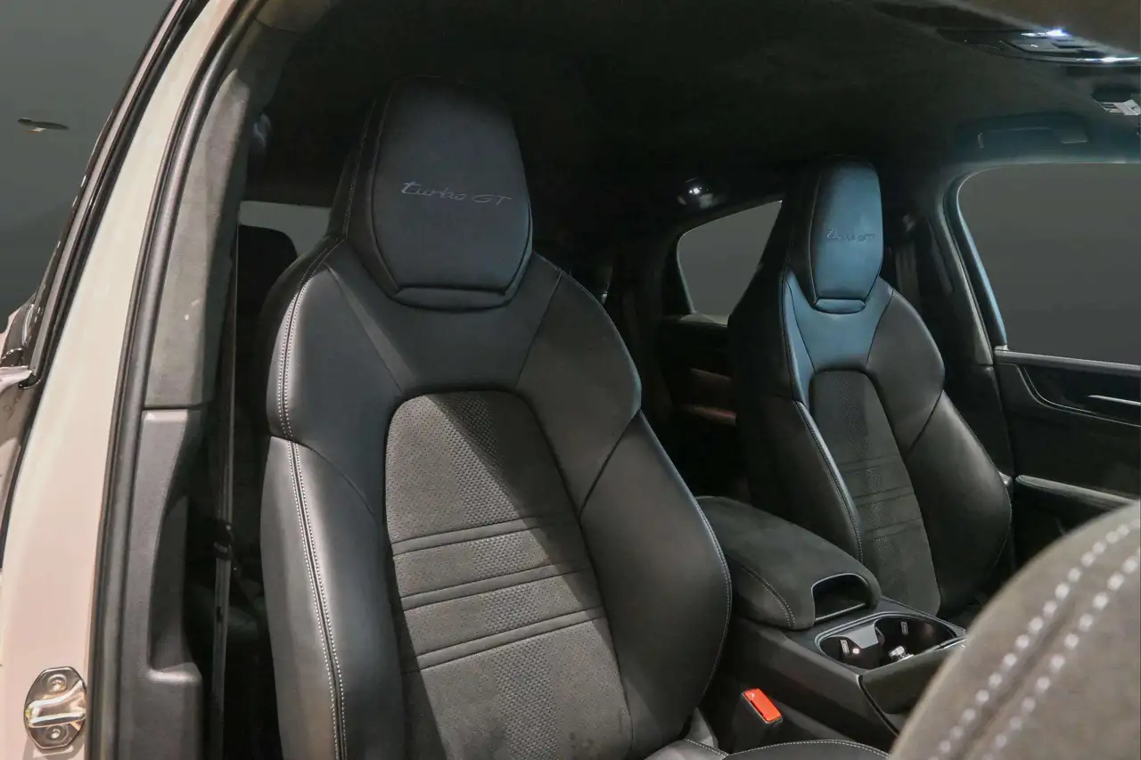 Porsche Cayenne снимка Porsche Cayenne