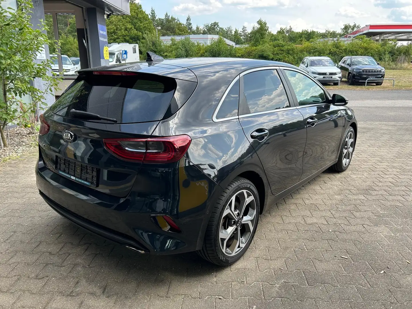 Kia Ceed / cee'd Spirit 1.4/BI-LED/KAMERA/DAB/JBL/Assistenzsysteme Zwart - 2