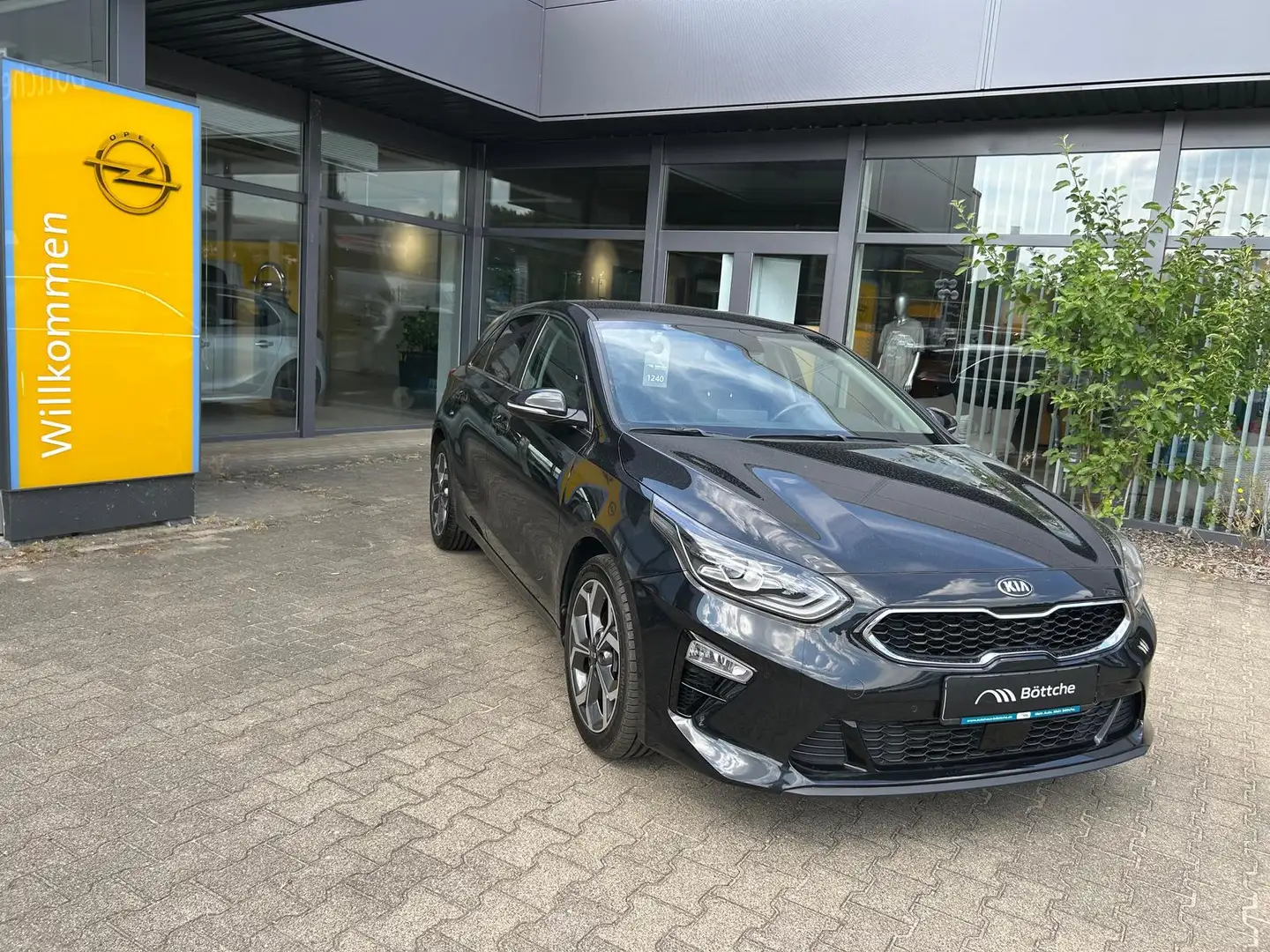 Kia Ceed / cee'd Spirit 1.4/BI-LED/KAMERA/DAB/JBL/Assistenzsysteme Zwart - 1