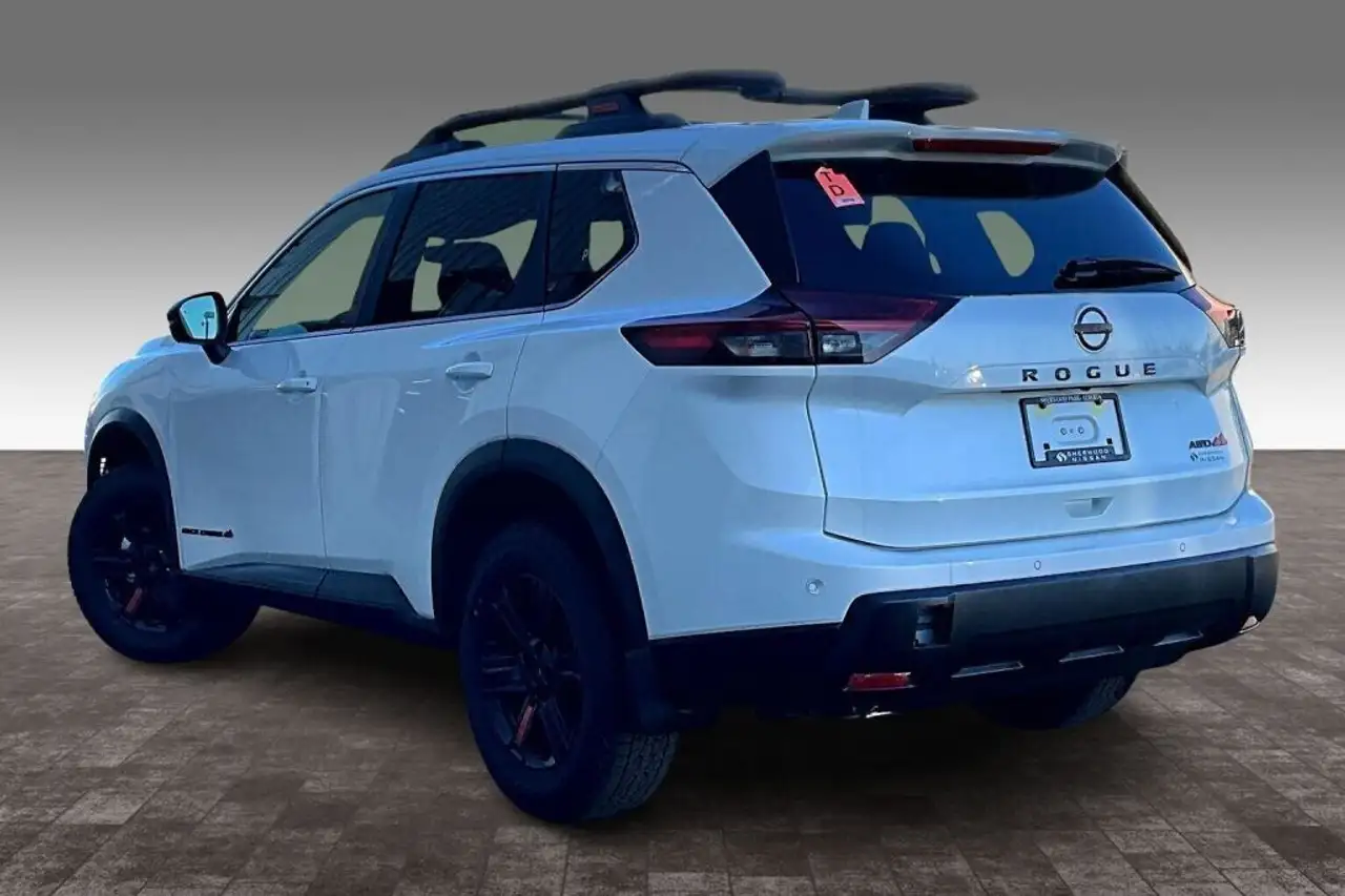 Nissan Rogue снимка Nissan Rogue