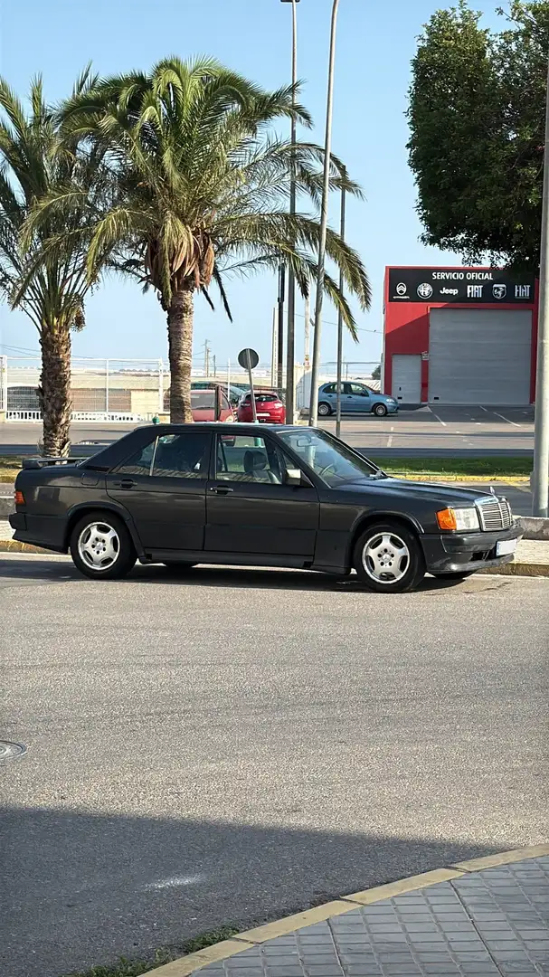 Mercedes-Benz 190 190E 2.5-16 - 1
