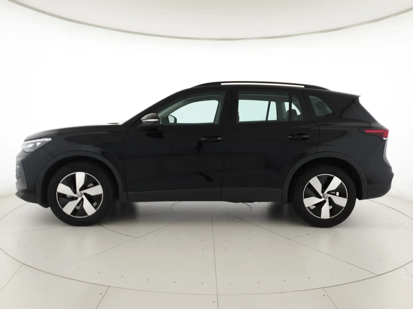 Volkswagen Tiguan 1.5 etsi life 150cv dsg Nero - 2