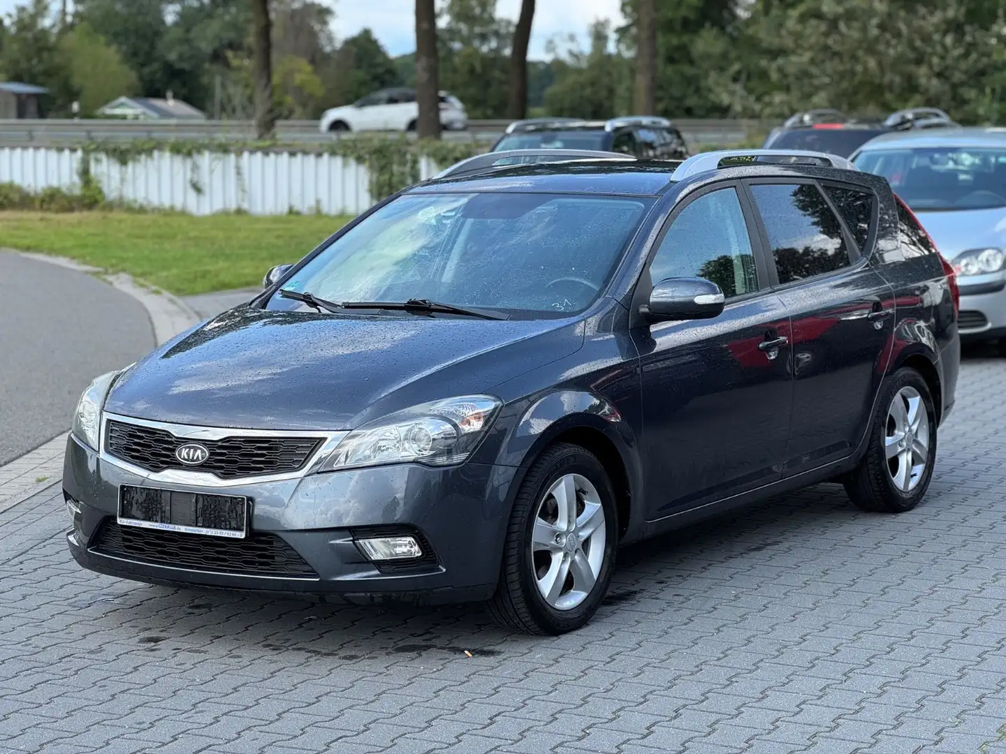 Kia Ceed Sportswagon Spirit 1.6 CDRI Klimaaut Gris - 1