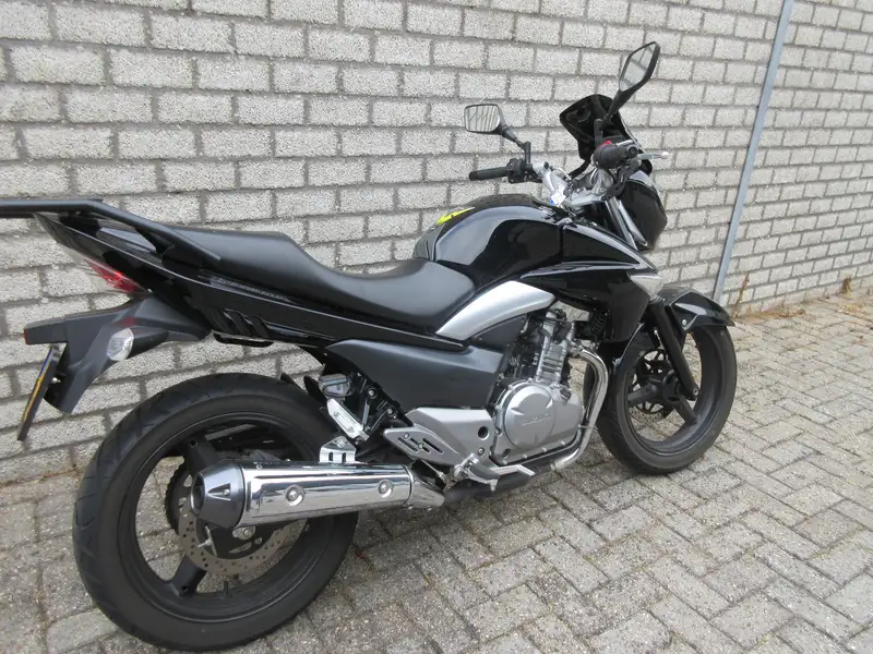 Suzuki Inazuma 250 - foto 5