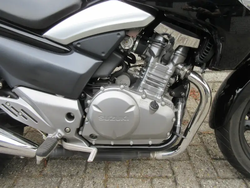 Suzuki Inazuma 250 - foto 6