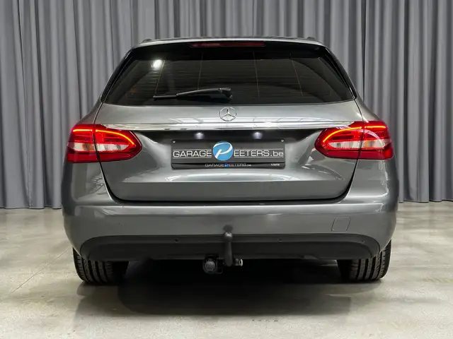 Mercedes-Benz C view 5