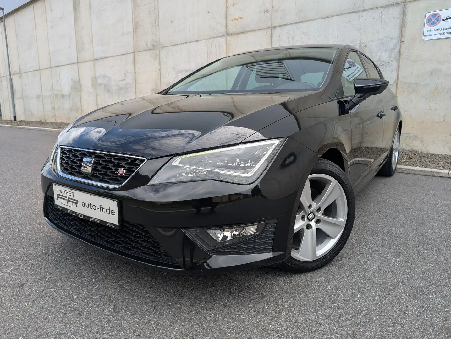 SEAT Leon FR 1.4 TSI 125 PS LED Tempomat Schwarz - 2