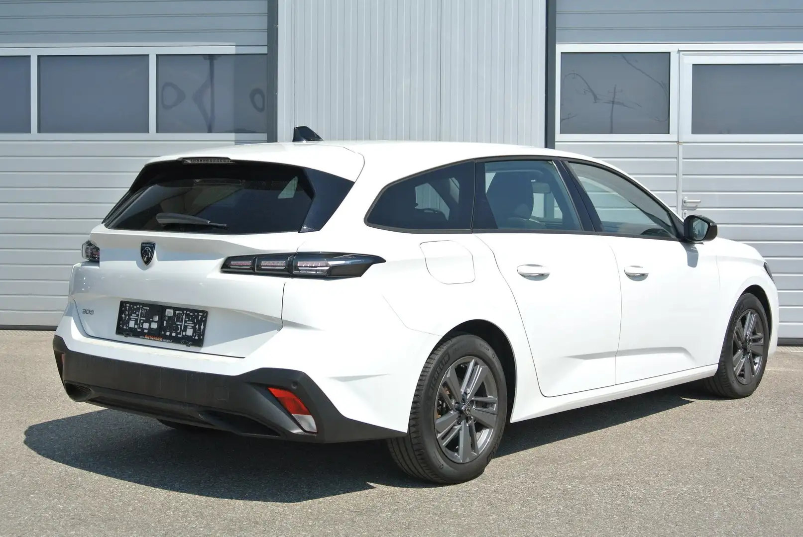 Peugeot 308 SW1.5 BlueHDI 130 S&S ACTIVE PACK * Weiß - 2