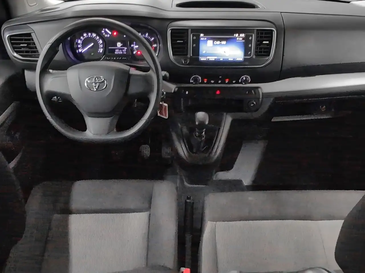2024 Toyota Proace Shuttle L1 2.0D 8pl. VX 145, photograph 8