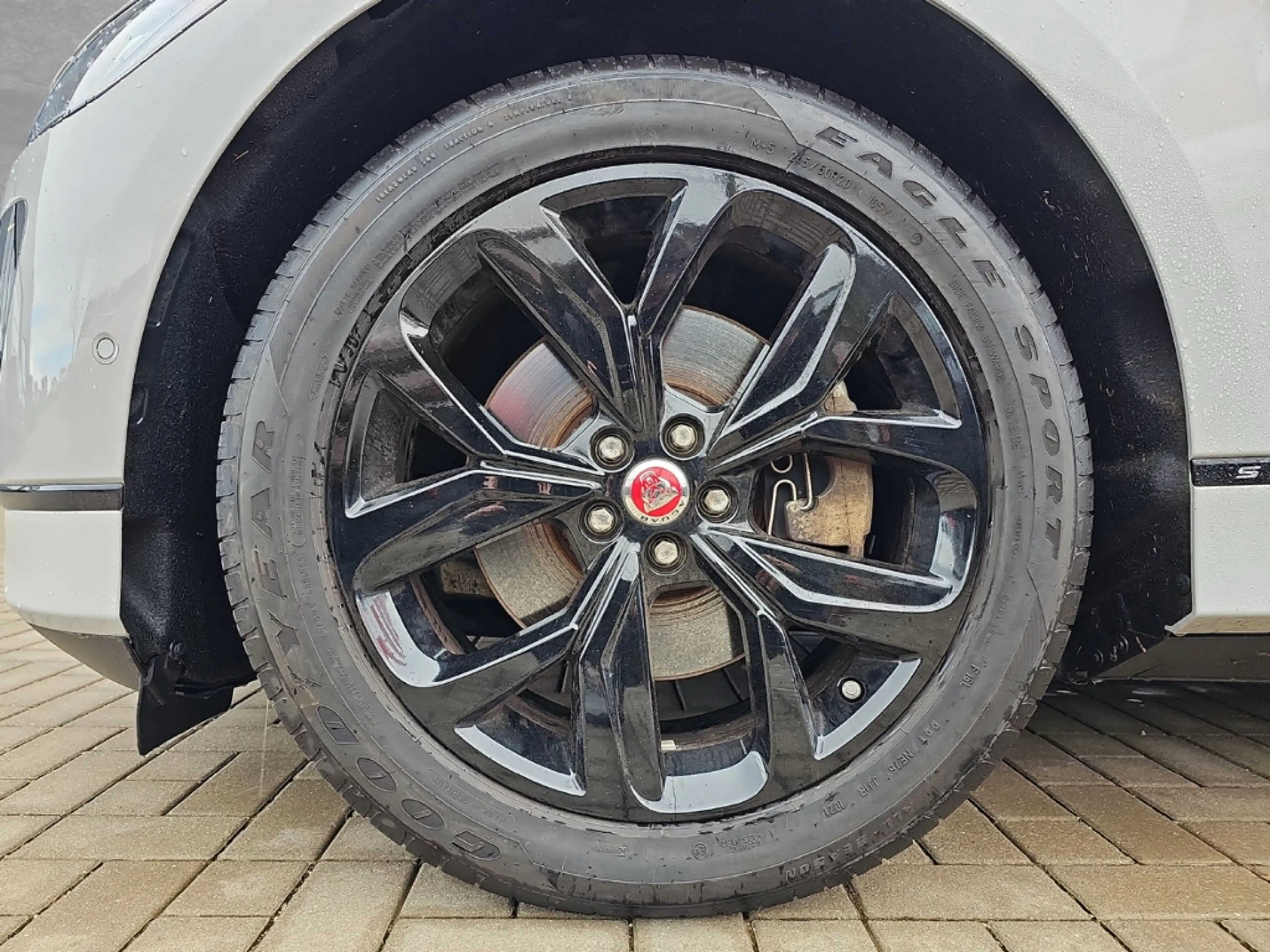 Jaguar I-Pace EV400 S — photo 10