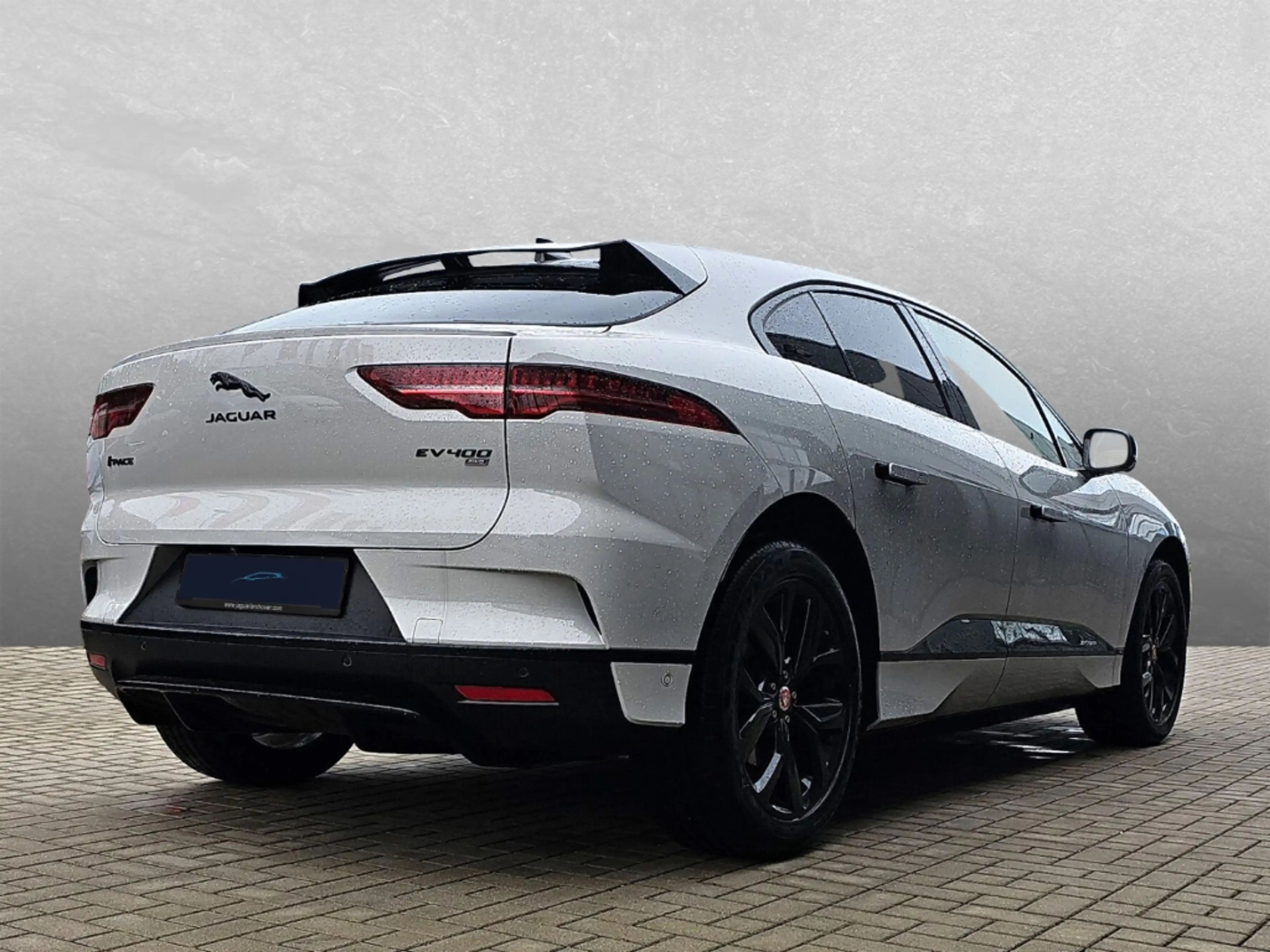 Jaguar I-Pace EV400 S — photo 3