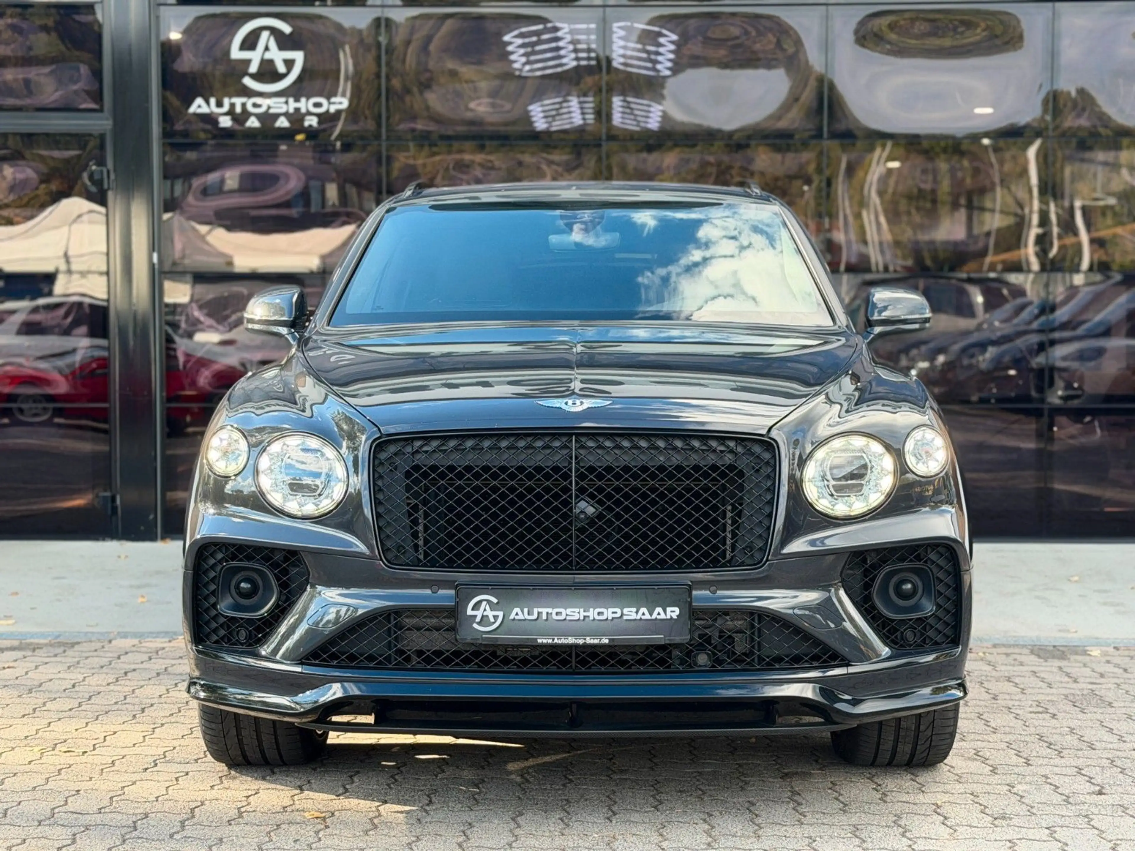 Bentley Bentayga 3.0 Hybrid 4WD Autom.*22"LM*PANO*360° — photo 8