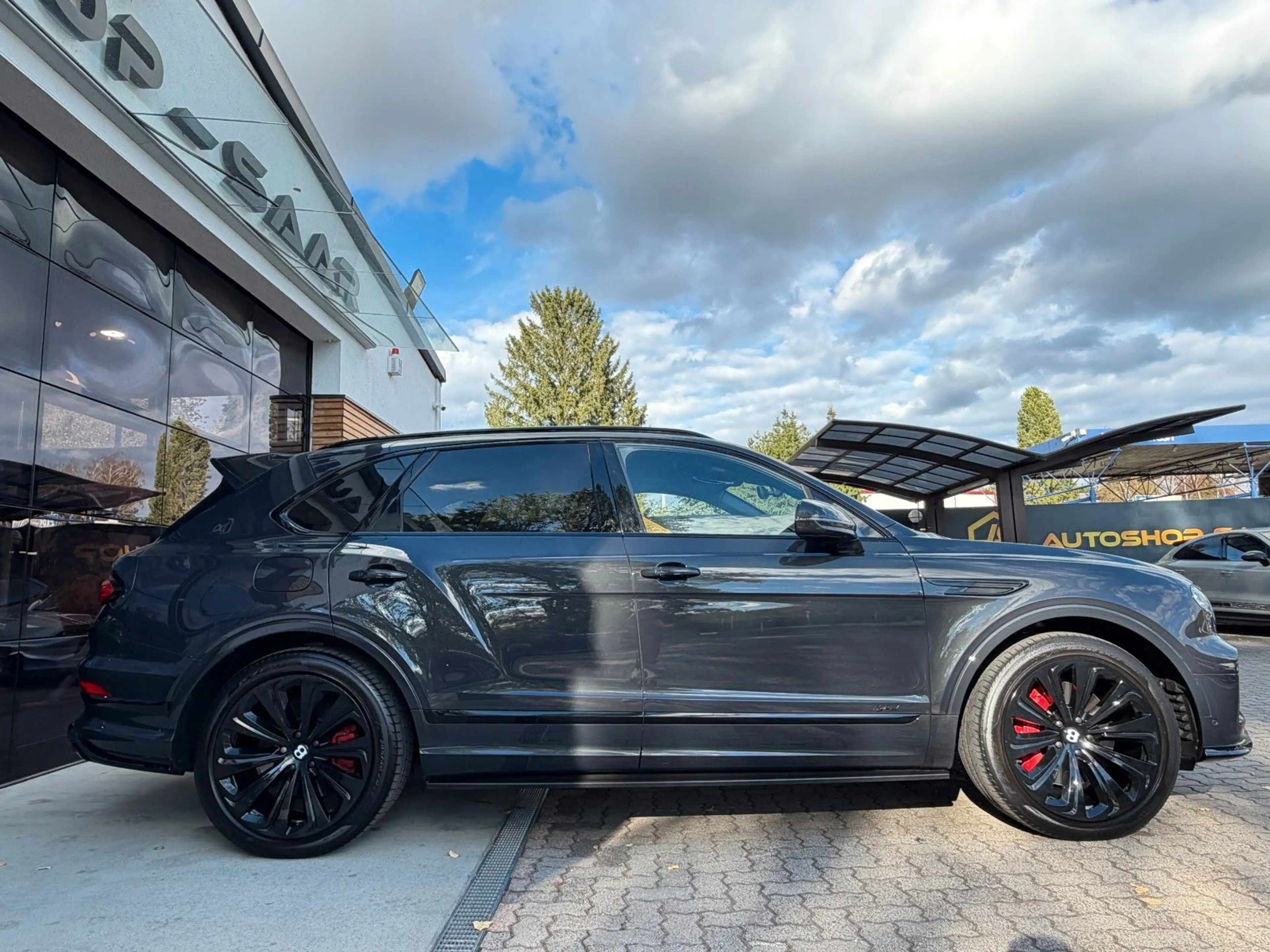 Bentley Bentayga 3.0 Hybrid 4WD Autom.*22"LM*PANO*360° — photo 13
