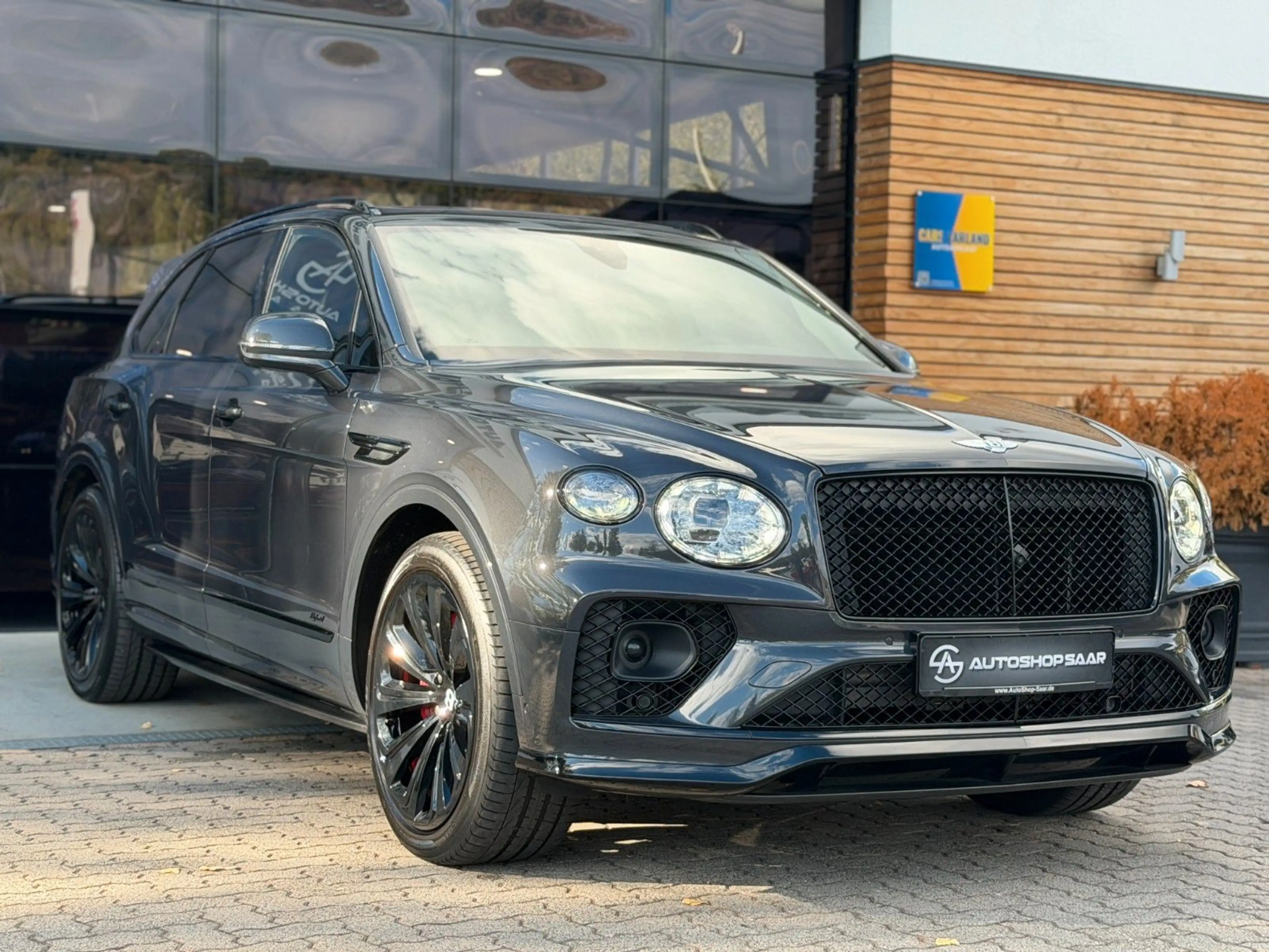 Bentley Bentayga 3.0 Hybrid 4WD Autom.*22"LM*PANO*360° — photo 10