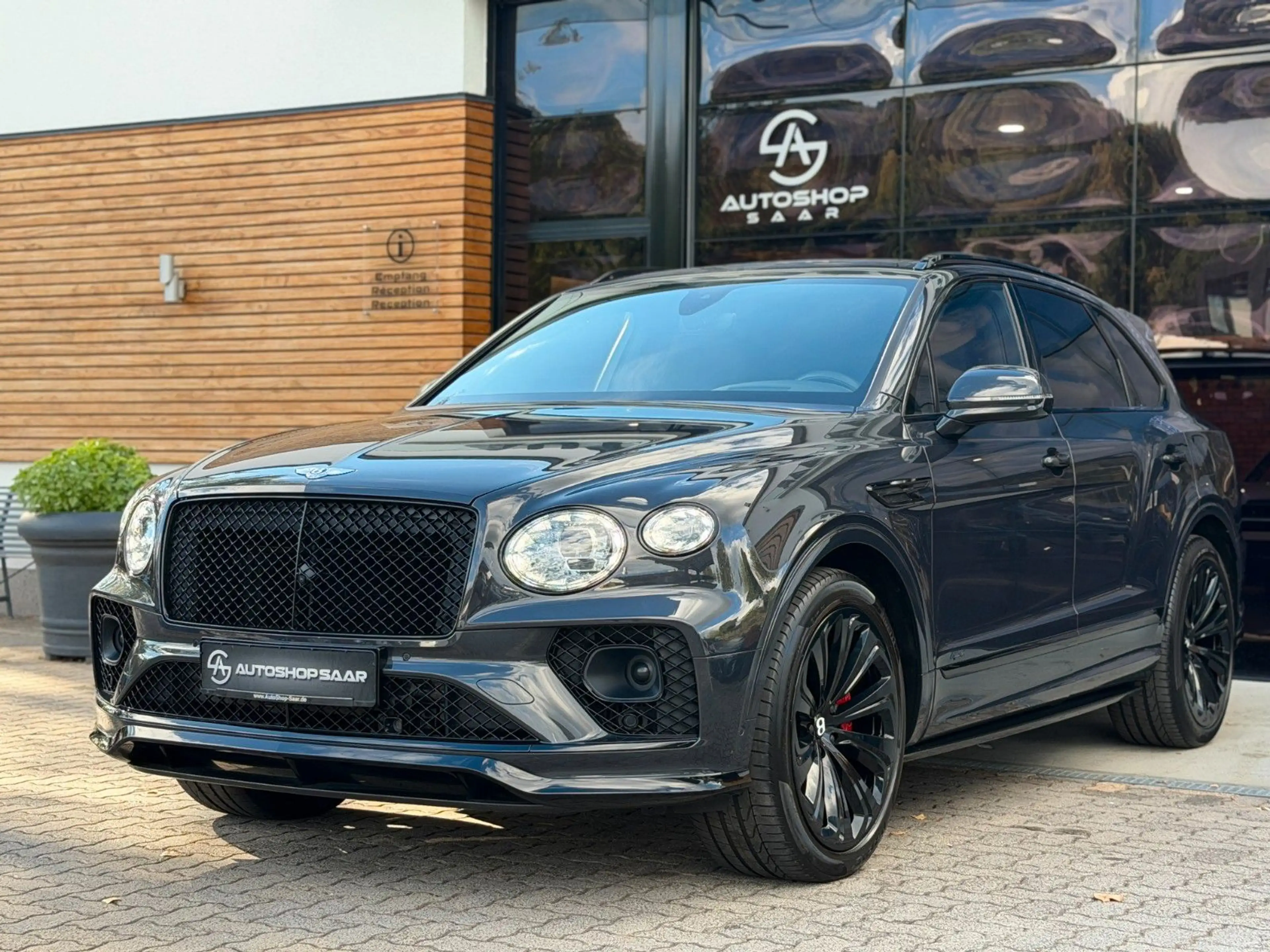 Bentley Bentayga 3.0 Hybrid 4WD Autom.*22"LM*PANO*360° — photo 11