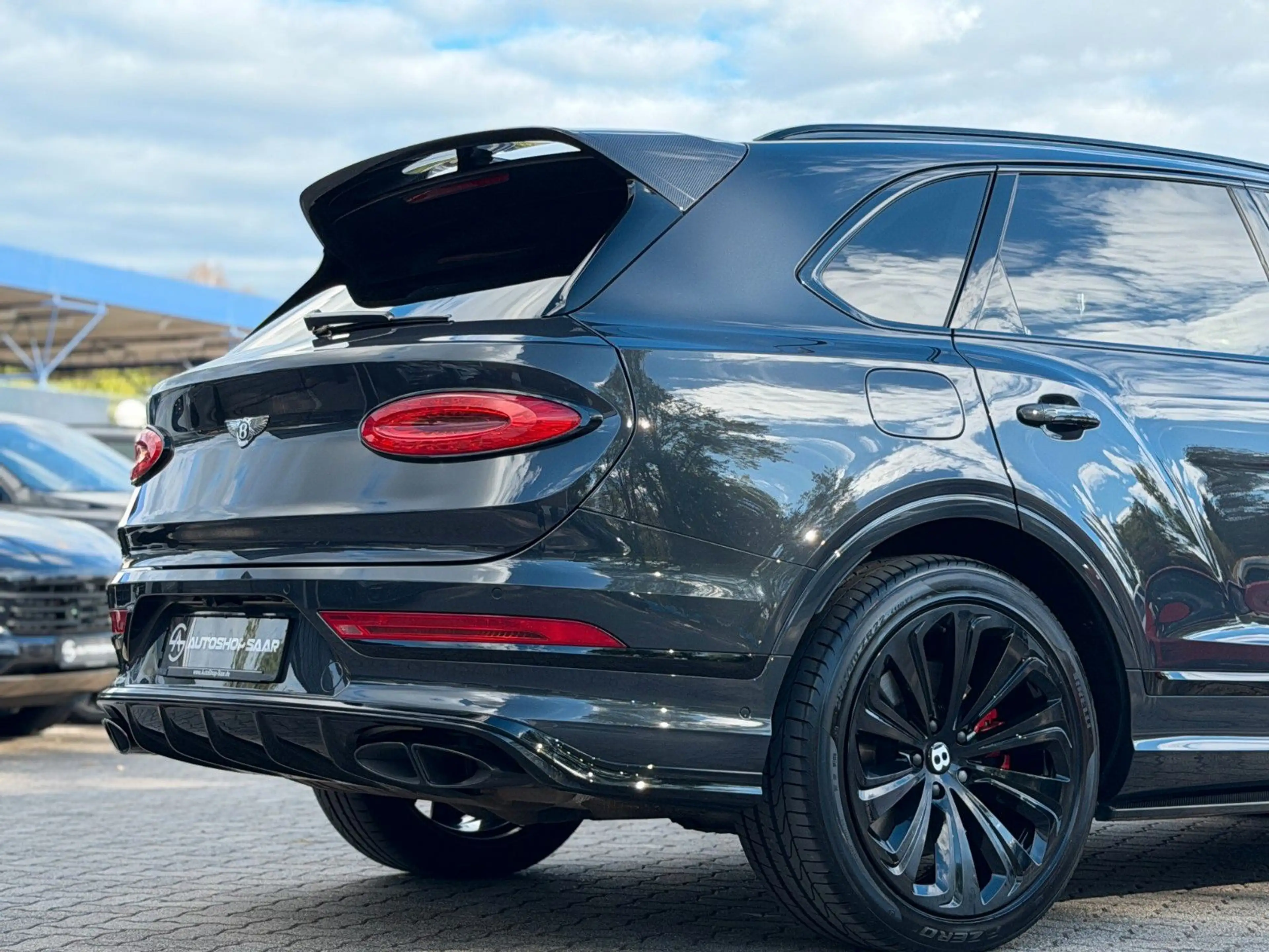 Bentley Bentayga 3.0 Hybrid 4WD Autom.*22"LM*PANO*360° — photo 6