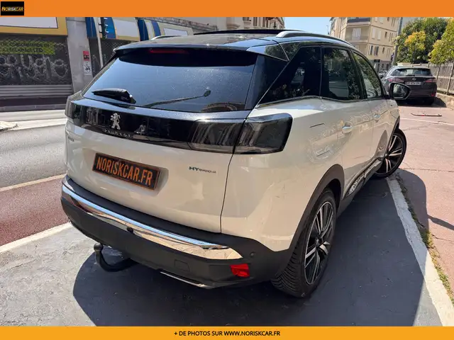 Peugeot 3008 view 2