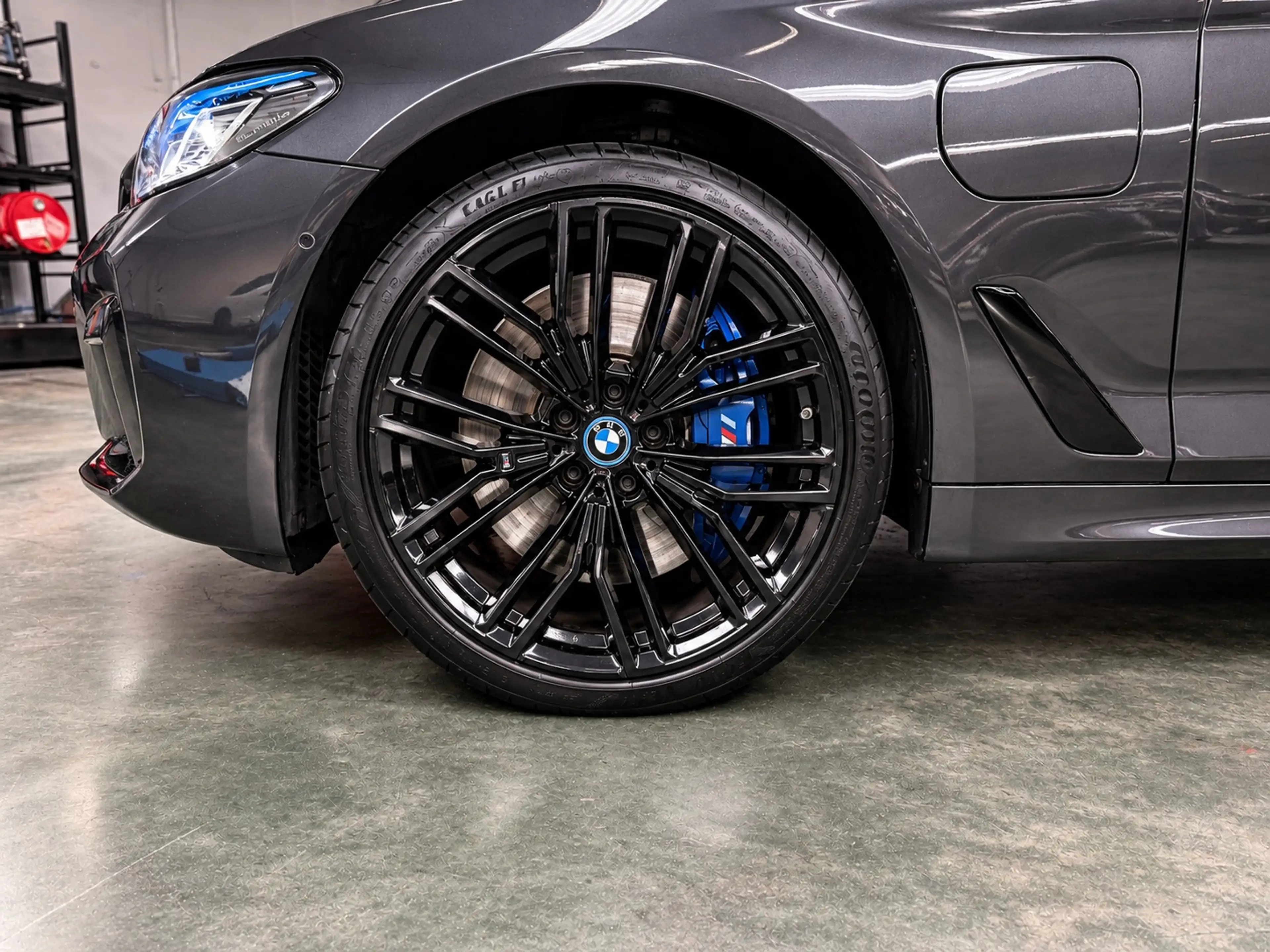 BMW 545 5-serie 545e xDrive M-sport Business Edition Plus — photo 12