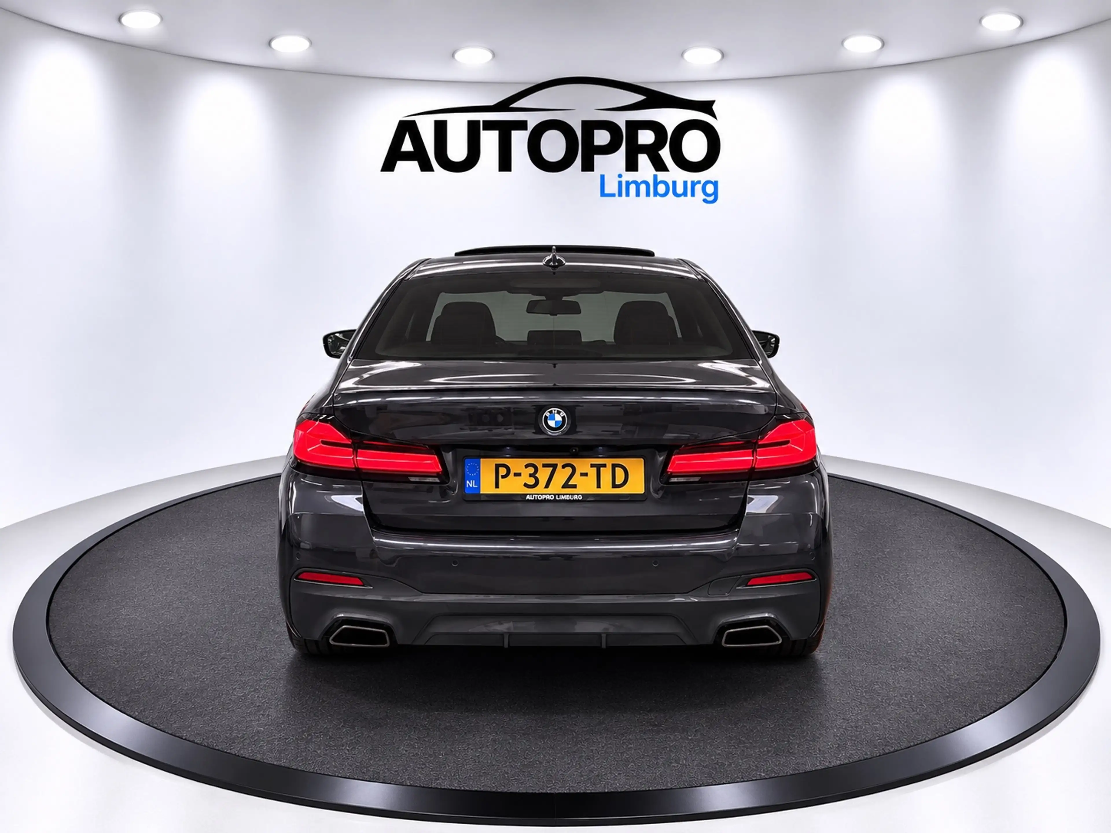 BMW 545 5-serie 545e xDrive M-sport Business Edition Plus — photo 8