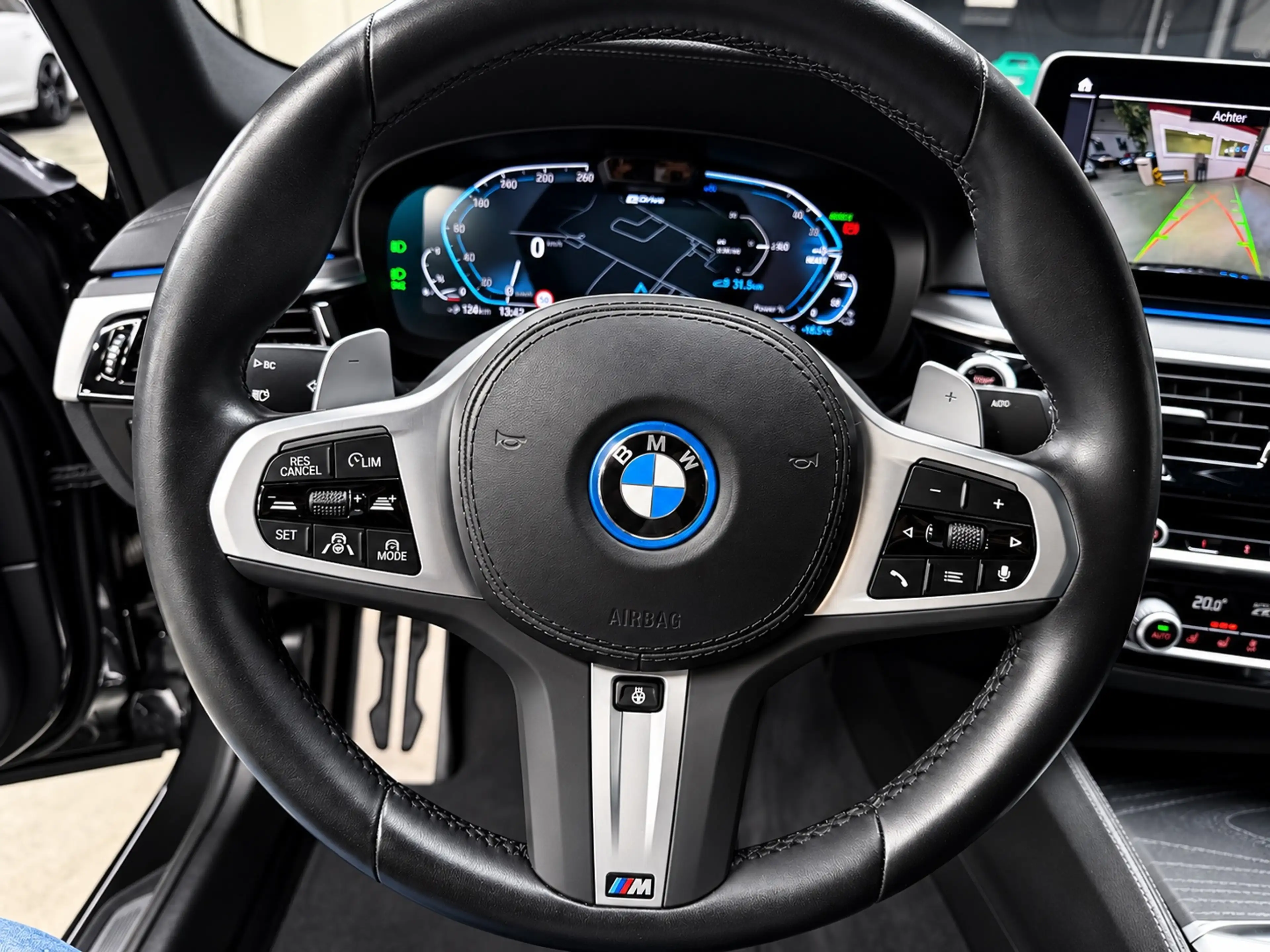 BMW 545 5-serie 545e xDrive M-sport Business Edition Plus — photo 24
