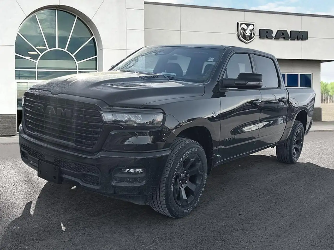 RAM 1500 снимка RAM 1500