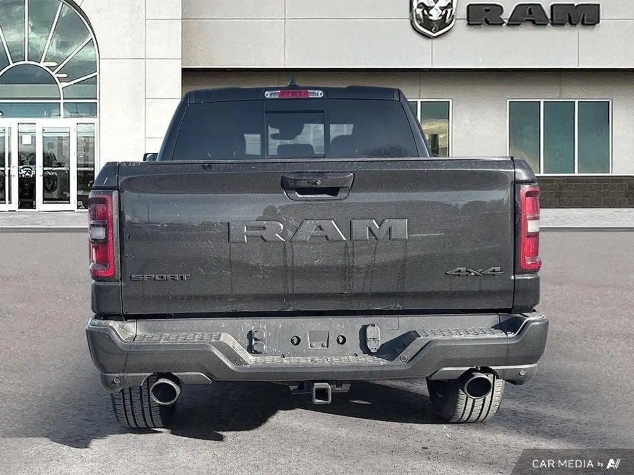RAM 1500 снимка RAM 1500