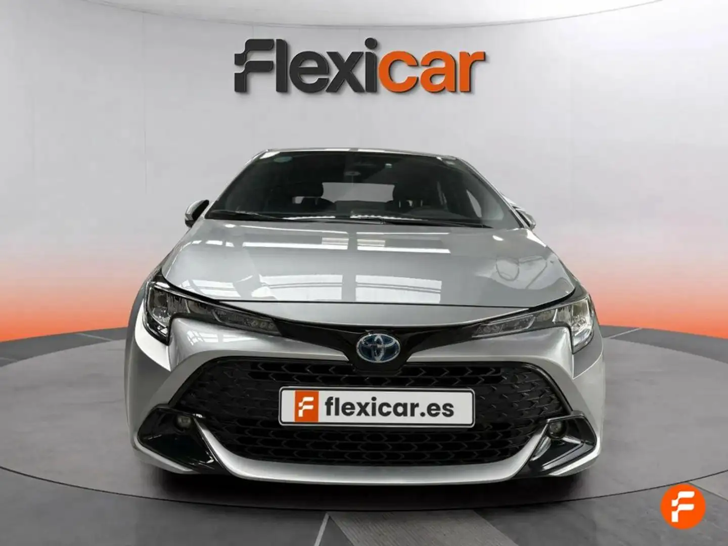 Toyota Corolla 140H Active Plus Gris - 2