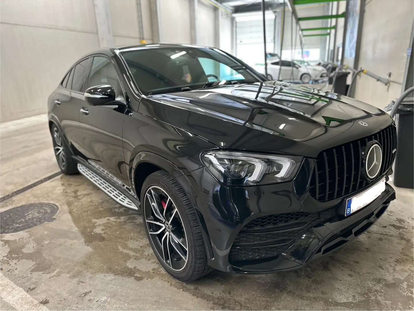 Mercedes-Benz GLE 400 GLE-Coupe d 4Matic 9G-TRONIC AMG Line Noir - 2