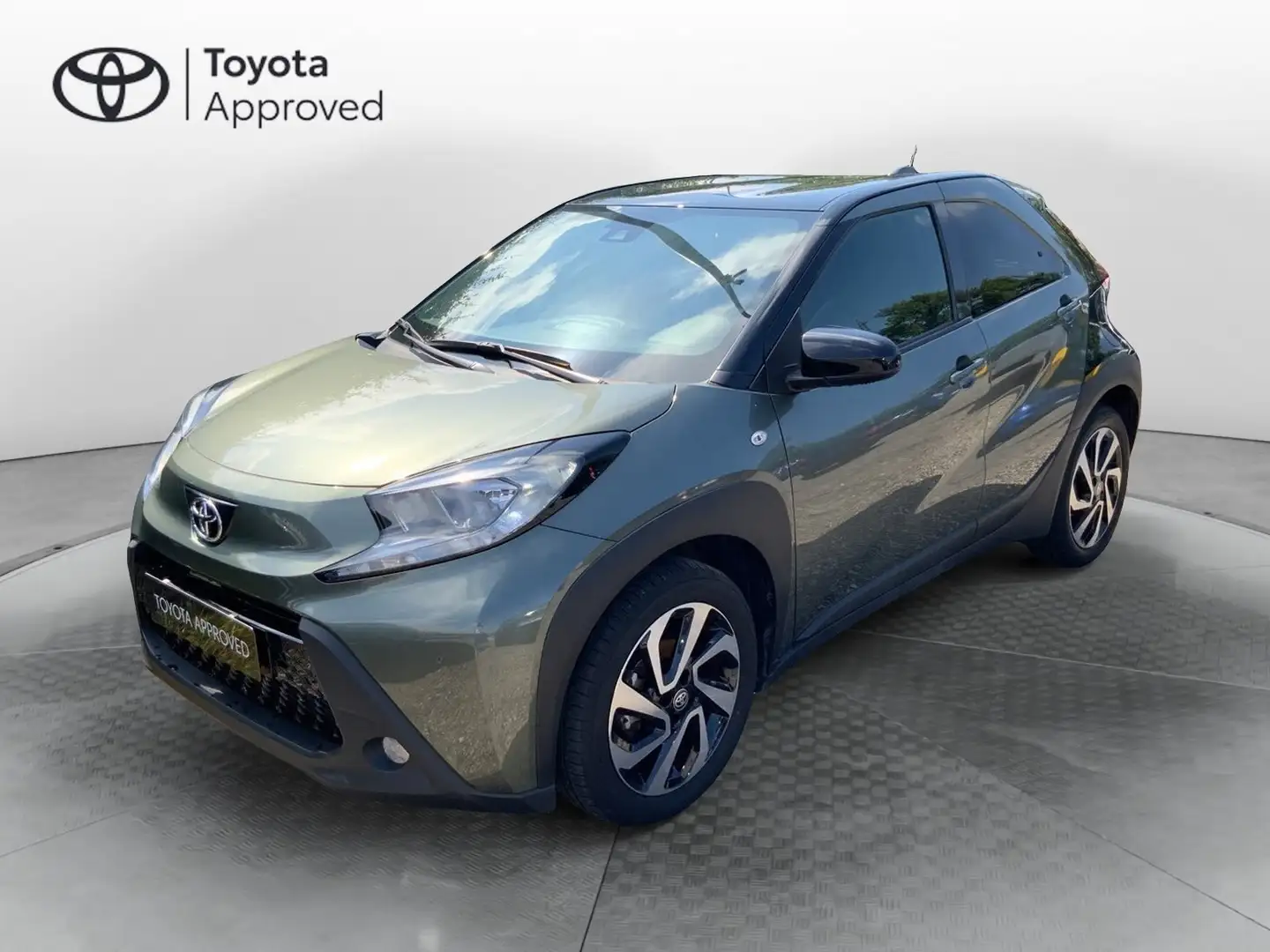 Toyota Aygo X 1.0 VVT-i 72 CV 5 porte Trend Vert - 1