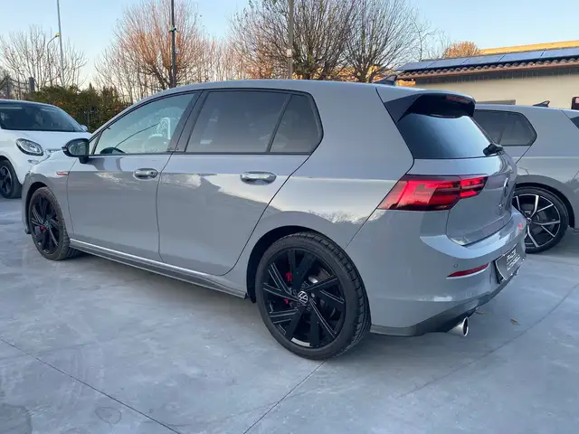 Volkswagen Golf view 14
