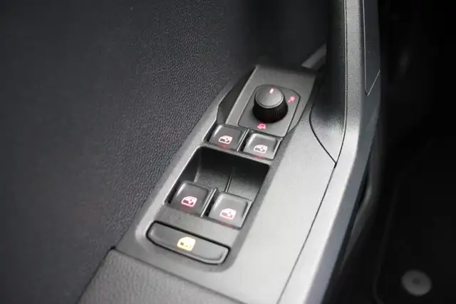 Seat Arona view 30