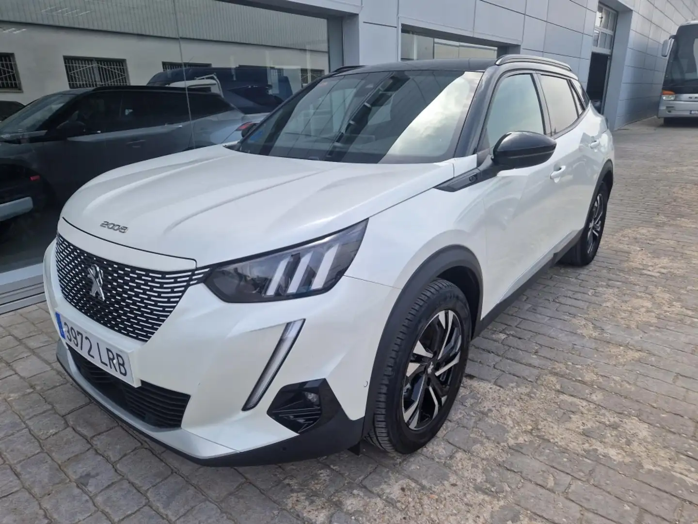 Peugeot 2008 GT Eléctrico 100kW Blanco - 2