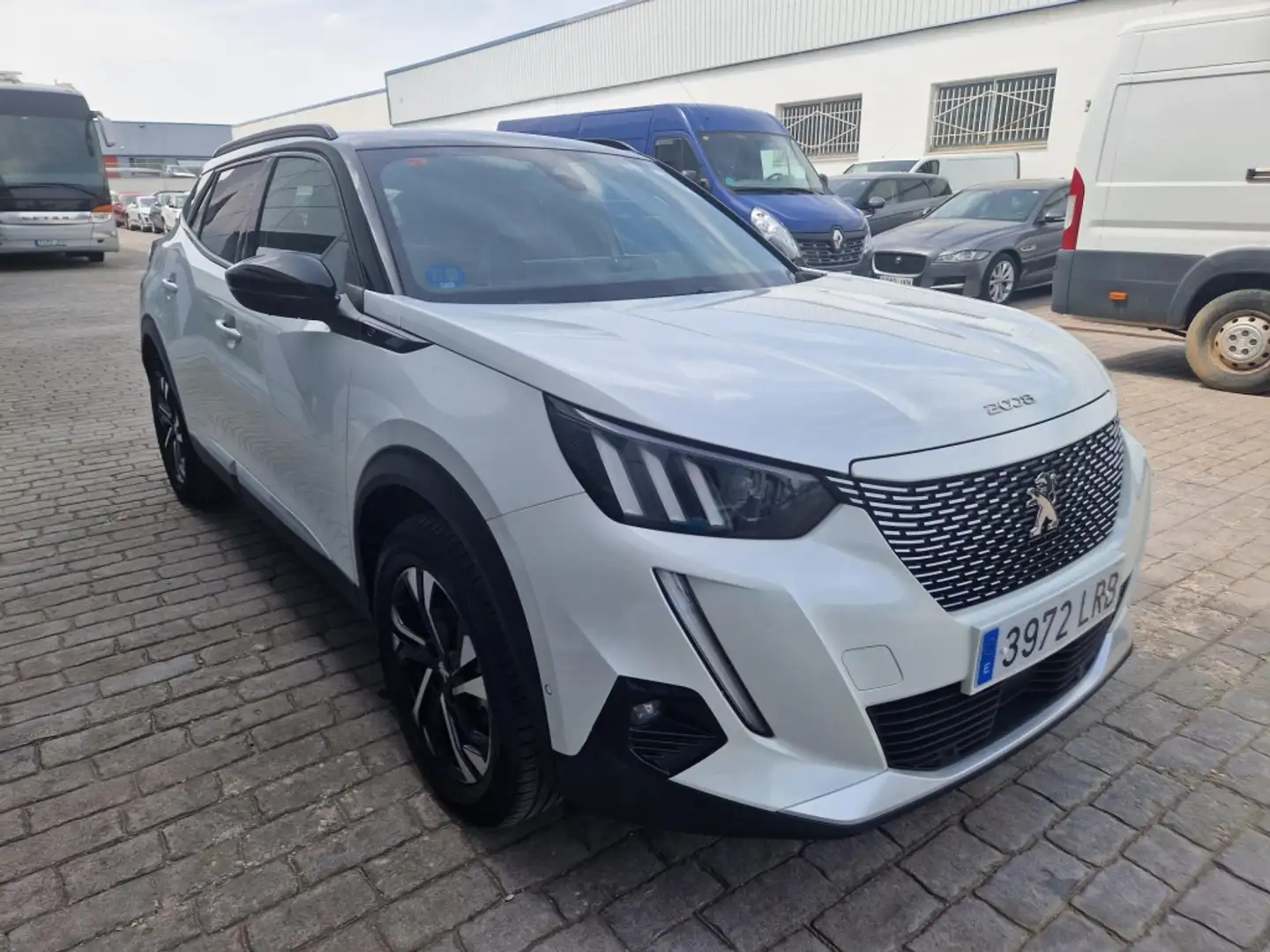 Peugeot 2008 GT Eléctrico 100kW Blanco - 1